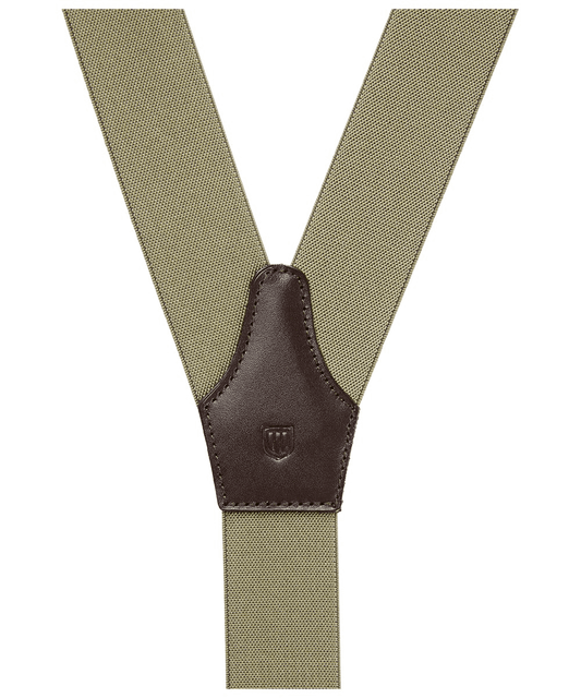 Groene bretels (achteraanzicht) van het merk Profuomo. Uitgevoerd met groene banden, zilverkleurige clips/stellers en donkerbruin leer. Ideaal te combineren met een wit of lichtblauw overhemd en bruine schoenen.