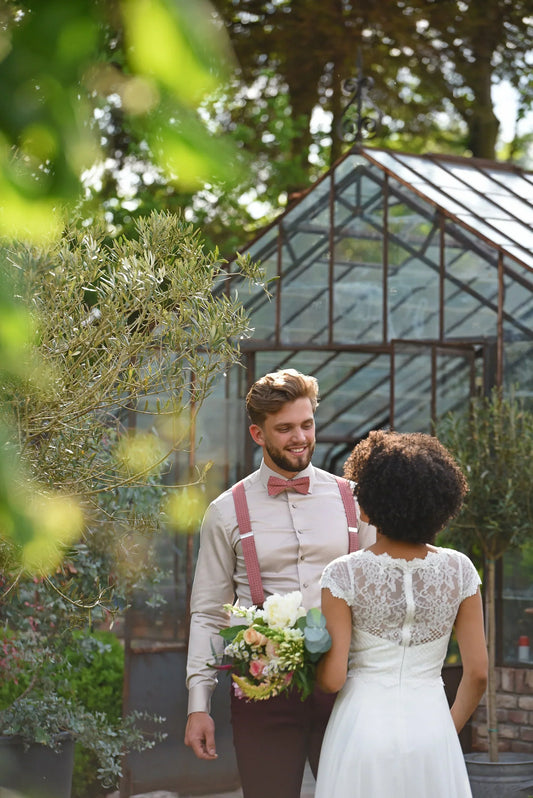 Warum sollten Sie auf Hochzeiten Hosenträger tragen?